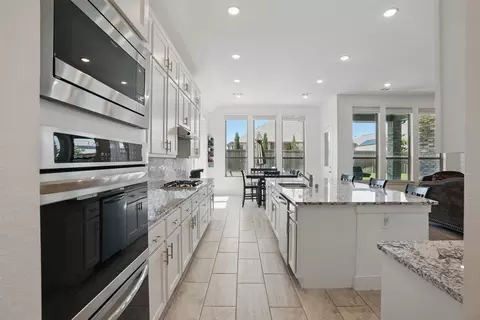Kitchen - 9409 Excursion Dr, Oak Point, TX 75068 photo 2 of 2