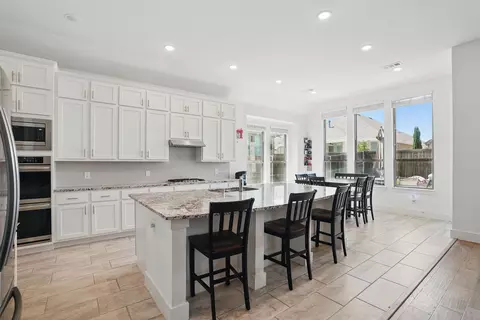 Kitchen - 9409 Excursion Dr, Oak Point, TX 75068 photo 1 of 2