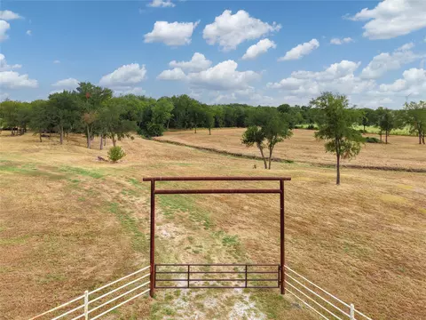7546 Highway 164 W, Mart, TX 76664 photo 3