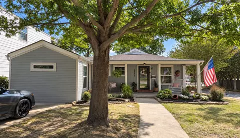 4637 Calmont Ave, Fort Worth, TX 76107