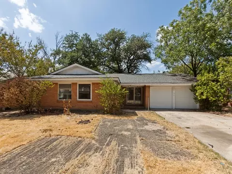 8917 Freeport Dr, Dallas, TX 75228