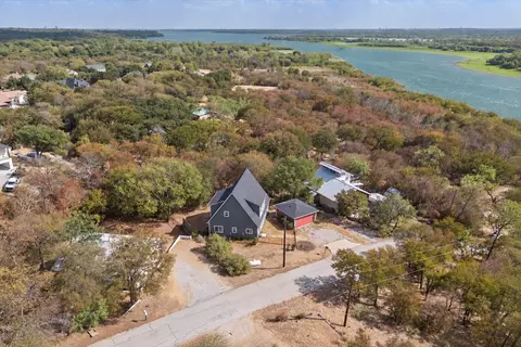 3910 Pocahontas Dr, Flower Mound, TX 75022