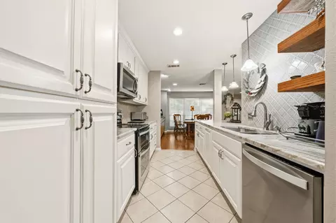 Kitchen - 3311 Chimney Place Dr, Waco, TX 76708 photo 2 of 2