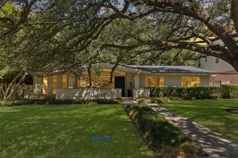 9777 Broken Bow Rd, Dallas, TX 75238