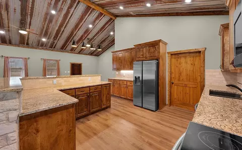 Kitchen - 2207 Talbert Ranch Rd, China Spring, TX 76633 photo 4 of 6
