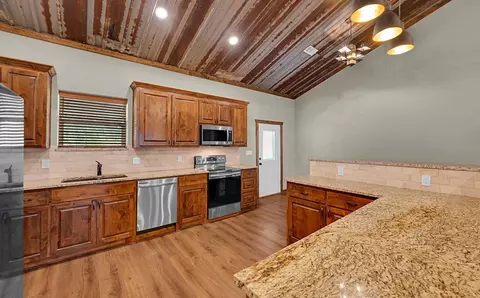 Kitchen - 2207 Talbert Ranch Rd, China Spring, TX 76633 photo 5 of 6