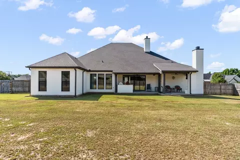 Exterior - 209 Devonshire St, Mount Pleasant, TX 75455 photo 5 of 5