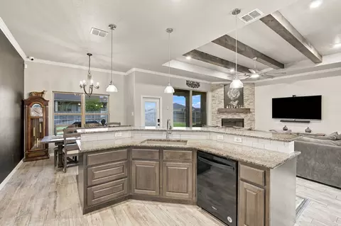 Kitchen - 400 Juniper Dr, Troy, TX 76579 photo 2 of 2