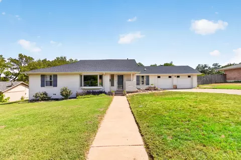 6705 Hanover Rd, Fort Worth, TX 76116