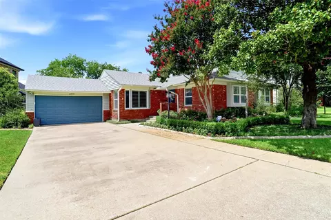 3975 Clover Ln, Dallas, TX 75220