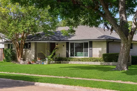 2677 Heatherwood Dr, Dallas, TX 75228