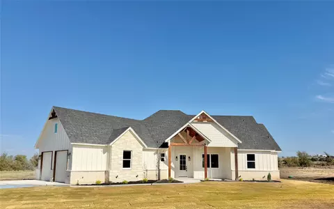 2009 Collin St, Weatherford, TX 76085
