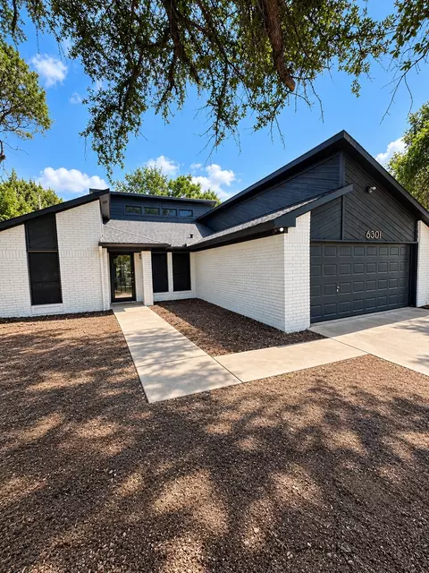 6301 Minuteman Ln, Arlington, TX 76002