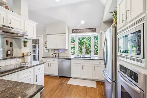 Kitchen - 524 Post Oak Rd, Grapevine, TX 76051 photo 1 of 4