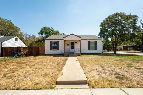 913 S Sargent St, Fort Worth, TX 76103