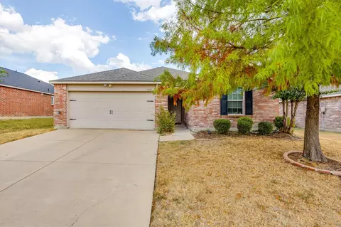 1204 Foxglove Ln, Burleson, TX 76028