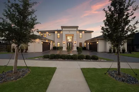 1121 Excalibur Blvd, The Colony, TX 75056