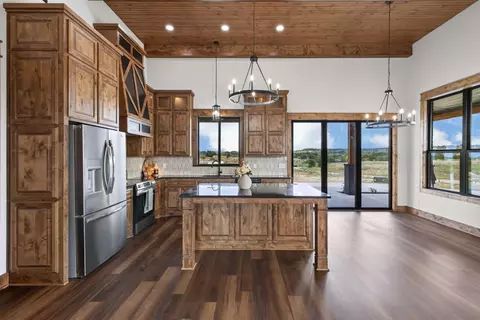 Kitchen - 1091 Barton Ranch Rd, Nemo, TX 76070 photo 1 of 3
