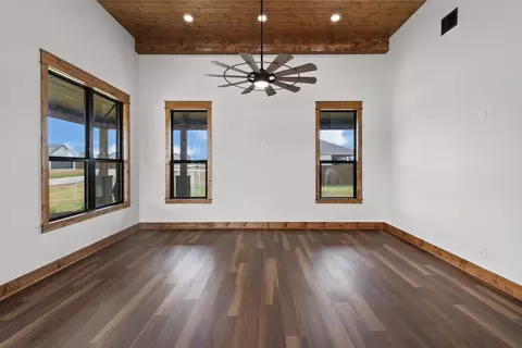 Living - 1091 Barton Ranch Rd, Nemo, TX 76070 photo 4 of 5