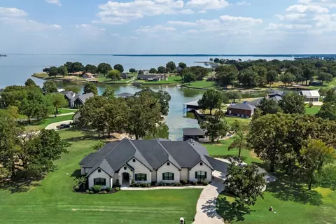 218 White Rock Rd, Corsicana, TX 75109