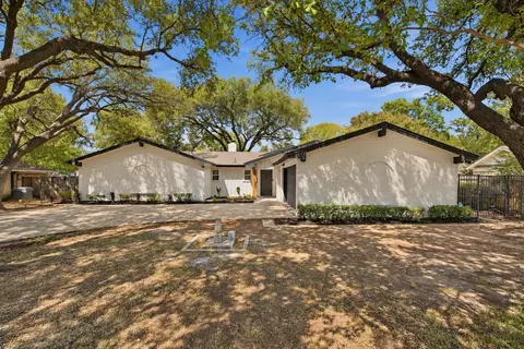 4905 Rock River Dr, Fort Worth, TX 76103