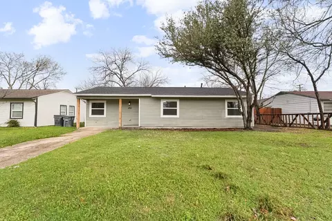 2655 Larry Dr, Dallas, TX 75228