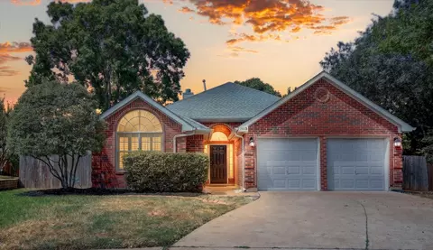 2613 Lakeshore Dr, Flower Mound, TX 75028