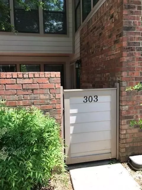 18240 Midway Rd #303, Dallas, TX 75287