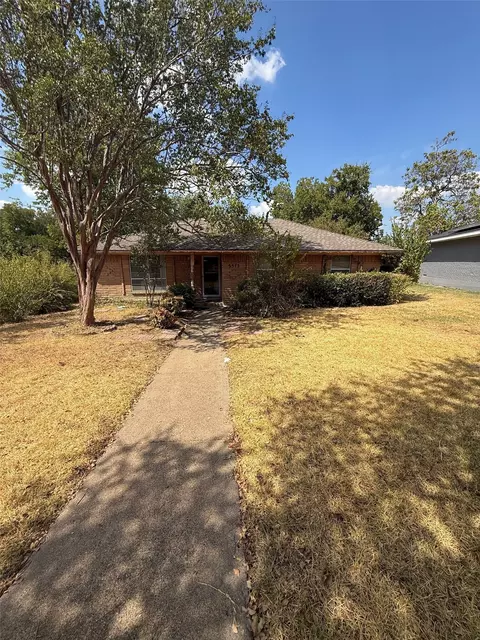 5515 Glen Forest Ln, Dallas, TX 75241