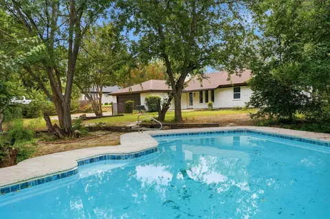 6505 Riviera Dr, North Richland Hills, TX 76180