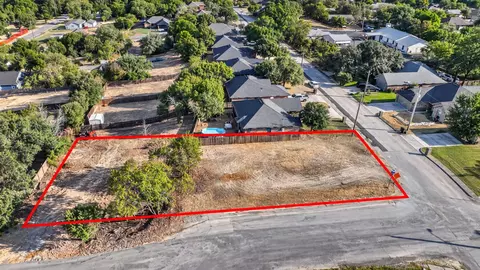 901 King St, Weatherford, TX 76086