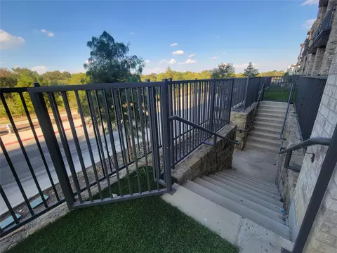 2700 Old Denton Rd #1032, Carrollton, TX 75007