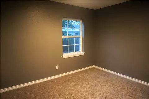 Bedroom - 127 E Hull St, Denison, TX 75021 photo 6 of 7