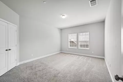 Bedroom - 905 Suma Dr, Euless, TX 76040 photo 6 of 7