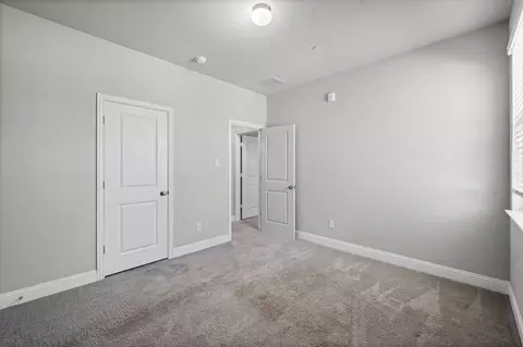 Bedroom - 905 Suma Dr, Euless, TX 76040 photo 4 of 7