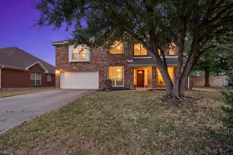 8417 Rock Canyon Ct, Fort Worth, TX 76123