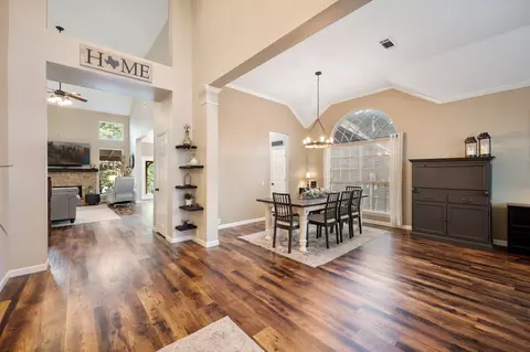 Entry Way - 3202 Harbor Pointe Dr, Rowlett, TX 75088 photo 2 of 2