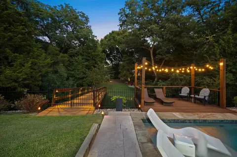 Exterior - 3202 Harbor Pointe Dr, Rowlett, TX 75088 photo 3 of 14
