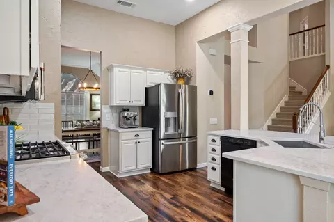 Kitchen - 3202 Harbor Pointe Dr, Rowlett, TX 75088 photo 2 of 3