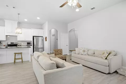 Living - 952 Sam St, Springtown, TX 76082 photo 1 of 1