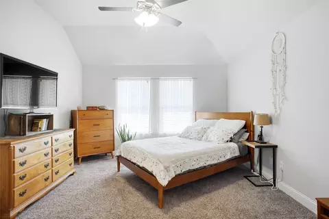 Bedroom - 952 Sam St, Springtown, TX 76082 photo 2 of 4