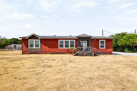 170 Western Lake Dr, Weatherford, TX 76087
