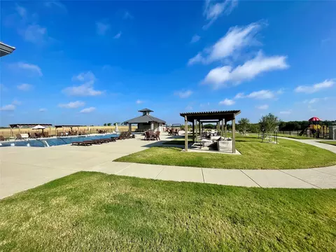 165 Caballo Dr, Oak Leaf, TX 75154 photo 6
