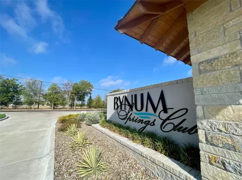 165 Caballo Dr, Oak Leaf, TX 75154 photo 2