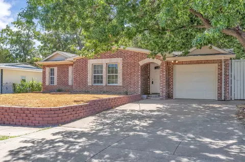1314 E Lovers Ln, Arlington, TX 76010