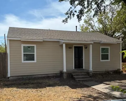 3048 Lanoue Dr, Dallas, TX 75220