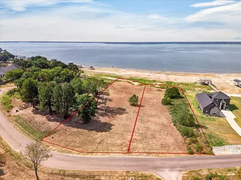766 Sunset Ct, Mabank, TX 75143