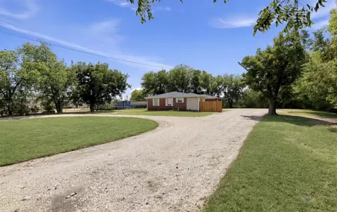 535 Ross Rd, Elm Mott, TX 76640