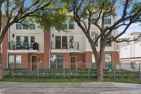 2606 Shelby Ave #102, Dallas, TX 75219