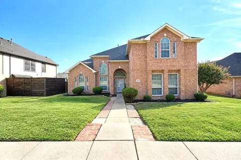 4730 Parkhaven Dr, Garland, TX 75043